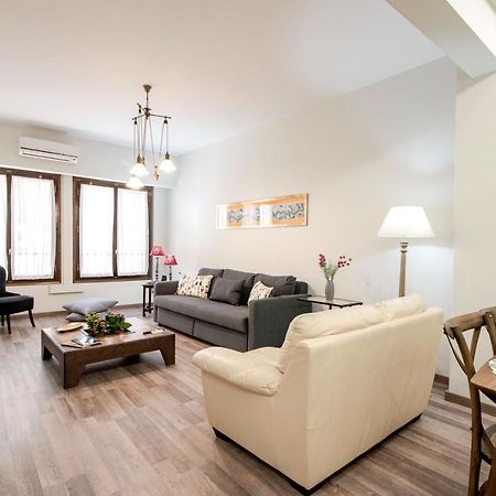 ¨Socrates¨ Traditional Apartment In The Center Of Aten Exteriör bild
